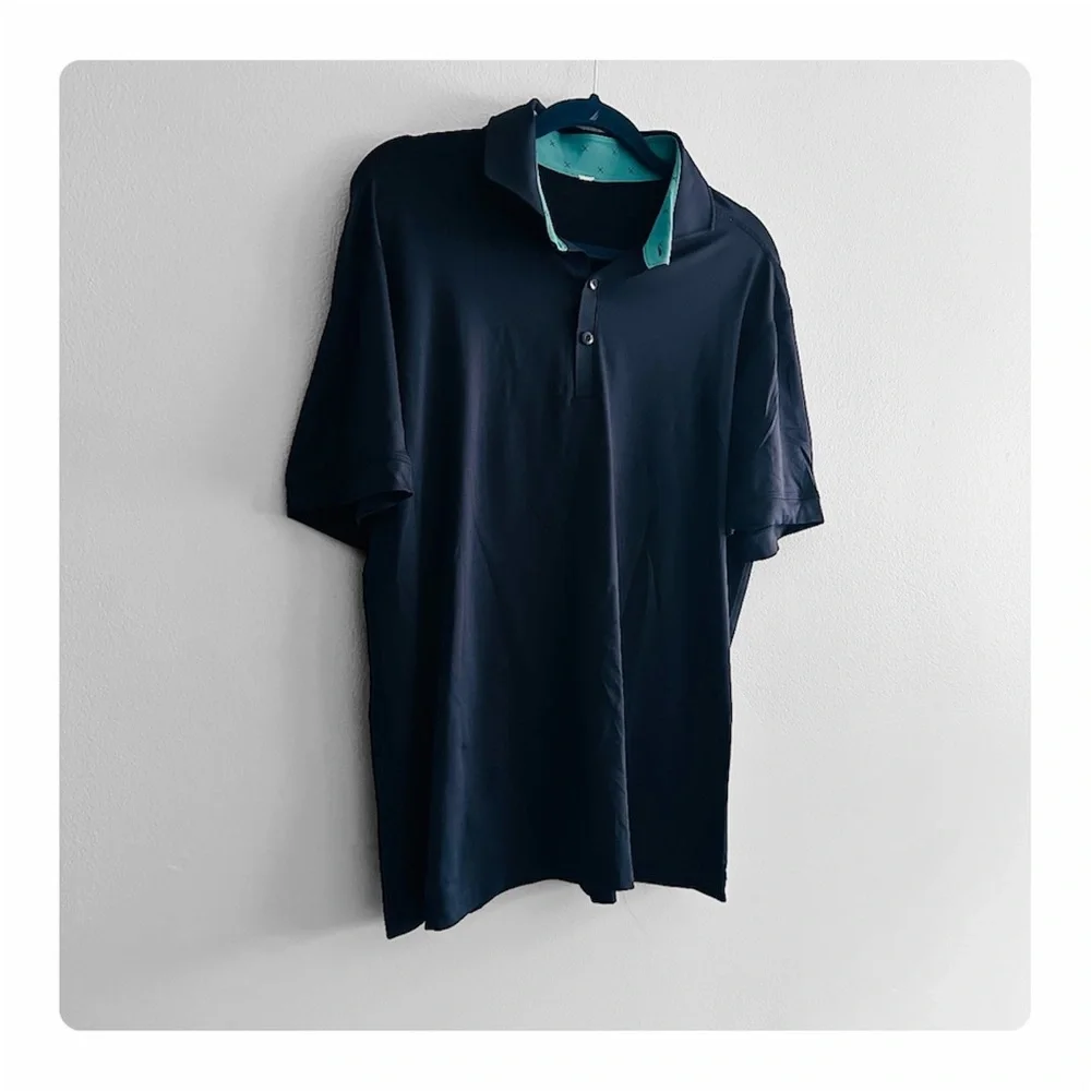 ★ Lululemon Men’s Short Sleeve Polo Shirt - Navy ★ - Picture 5 of 16
